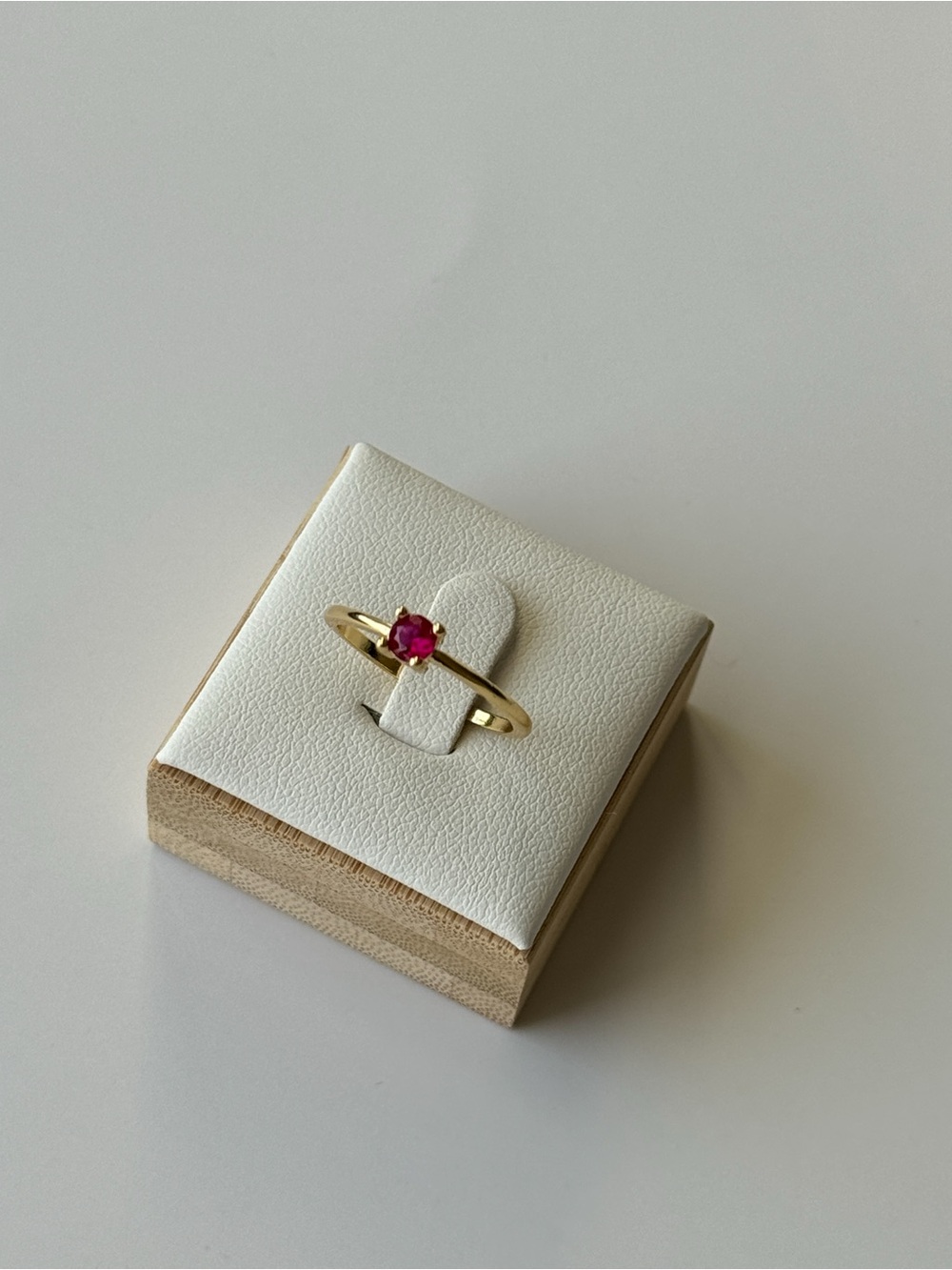 Classic 18K Gold Ring with Pink Gemstone